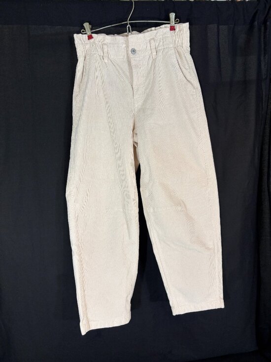 American Eagle Outfitters Pants - AE Stretch Corduroy Super High-Waisted Paper Bag Barrel Pants - Cream Size 4
